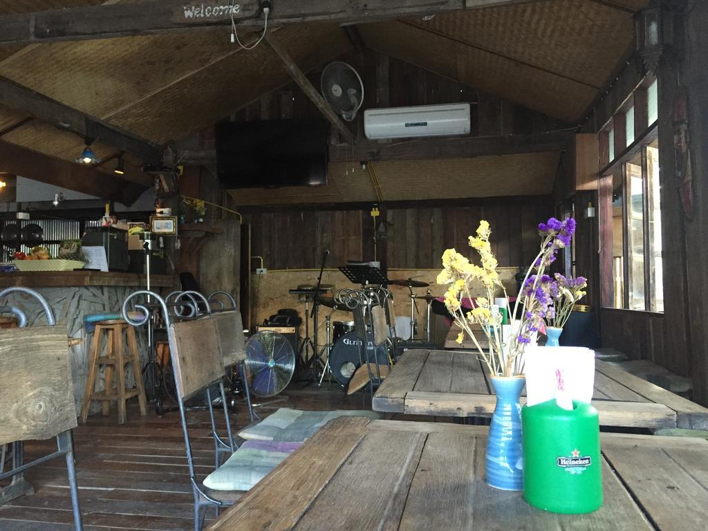 Baanlansa Bed&Bar Hotel Chiang Mai Ngoại thất bức ảnh