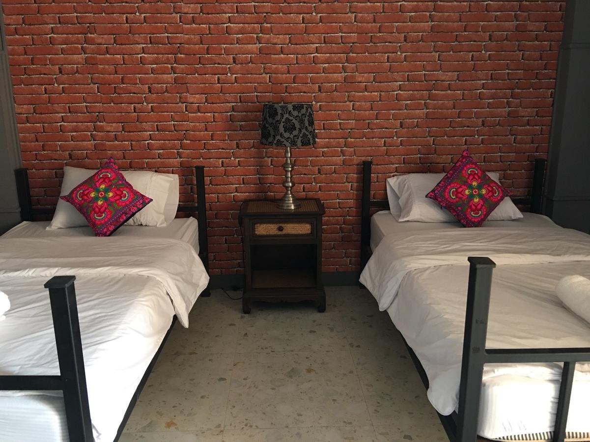 Baanlansa Bed&Bar Hotel Chiang Mai Ngoại thất bức ảnh